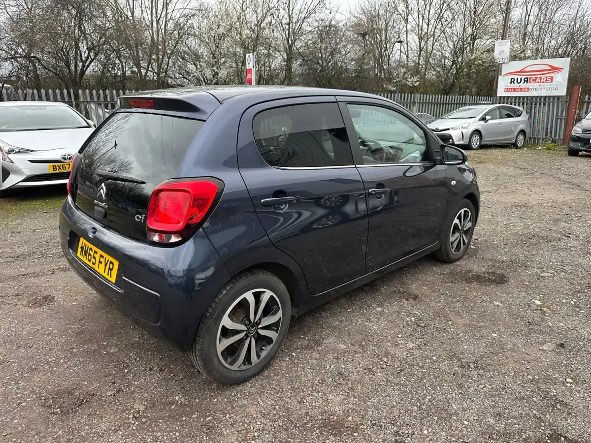 Usado Citroën C1 Flair 82 CV (60 kW) 2016 Azul Utilitario