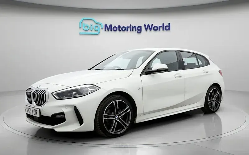 Used BMW 118 M Sport 136 HP (100 kW) 2021 White Hatchback