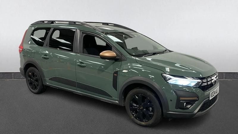 Used Dacia Jogger Extreme 140 HP (102 kW) 2024 Green MPV