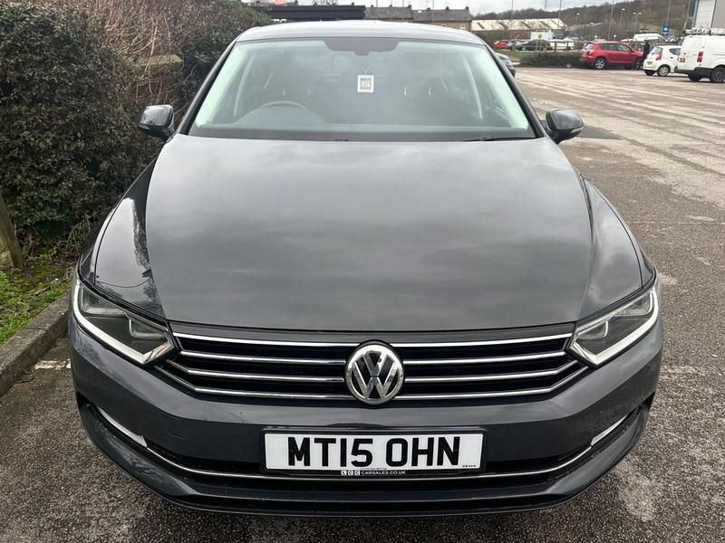 Used VW Passat Business 120 HP (88 kW) 2015 Grey Sedan