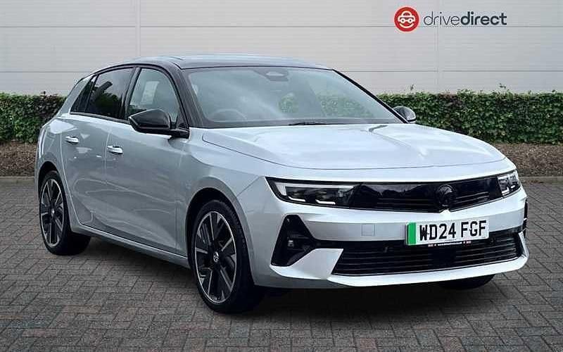 Grey Used 2024 Vauxhall Astra Ultimate Hatchback | £21,974 (Super price) - Image 1/4