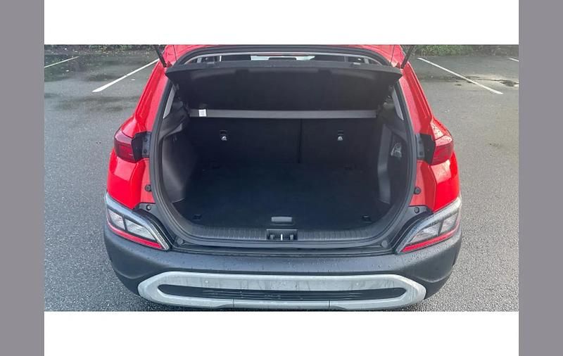 Used Hyundai Kona SE 117 HP (86 kW) 2021 Red SUV
