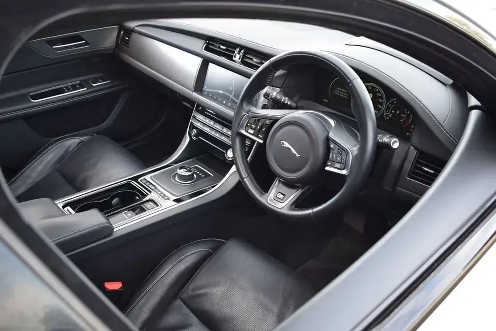 Second-hand Jaguar XF Supercharged 2016 Alb Berlinǎ