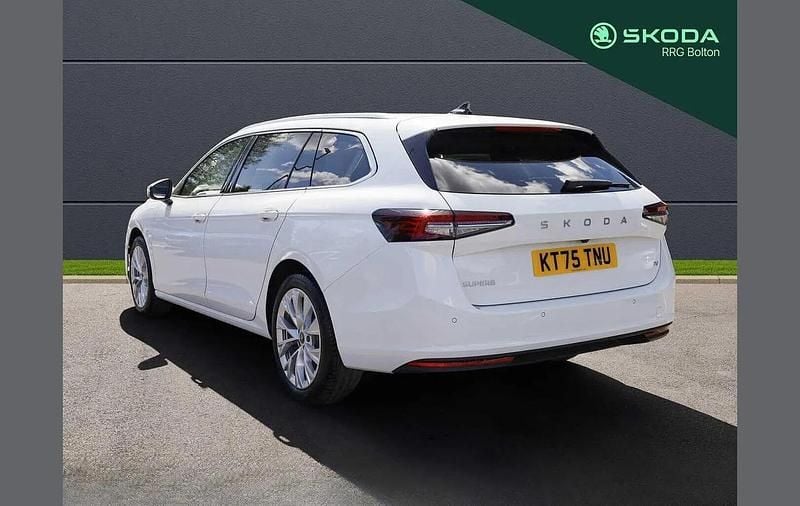 Ny Skoda Superb SE L 200 HK (147 kW) 2026 Vit Kombi