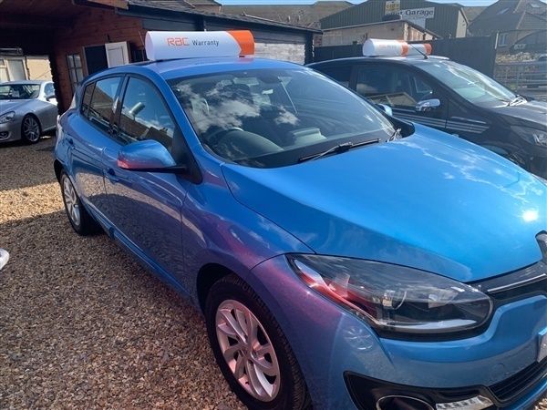 Blue Used 2016 Renault Mégane III Dynamique Hatchback | £5,500 (Fair price) - Image 1/1