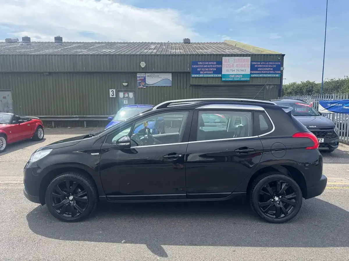 Used Peugeot 2008 2015 Black SUV