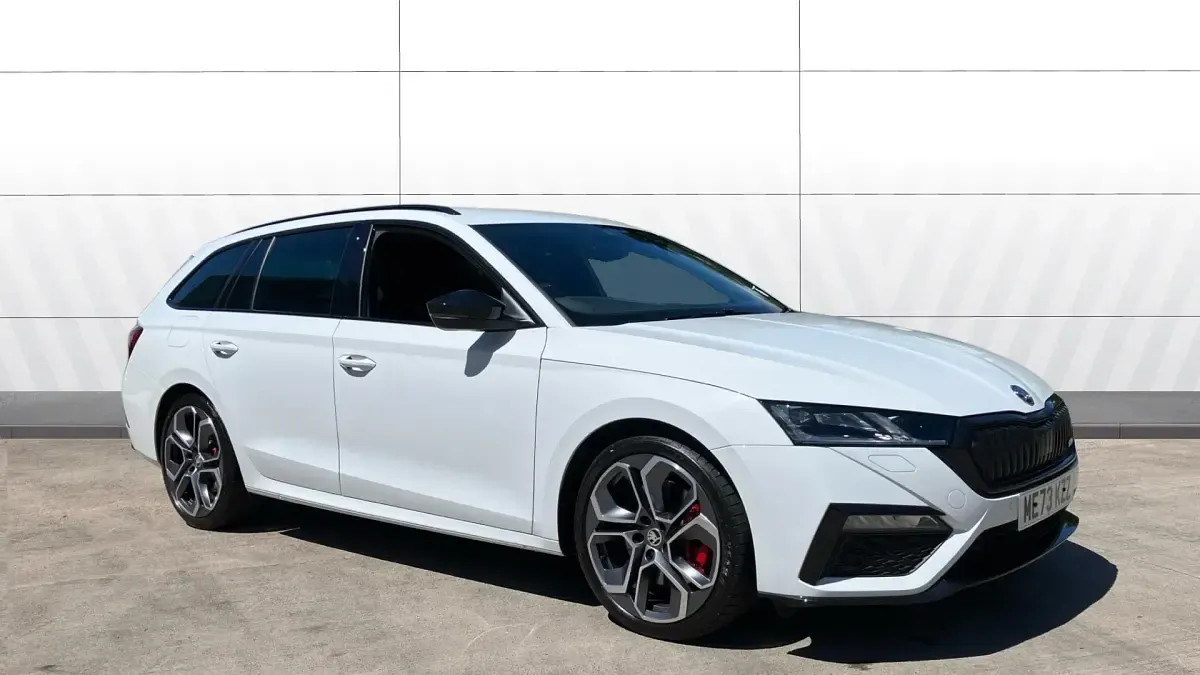 Used Skoda Octavia vRS 245 HP (180 kW) 2024 Estate