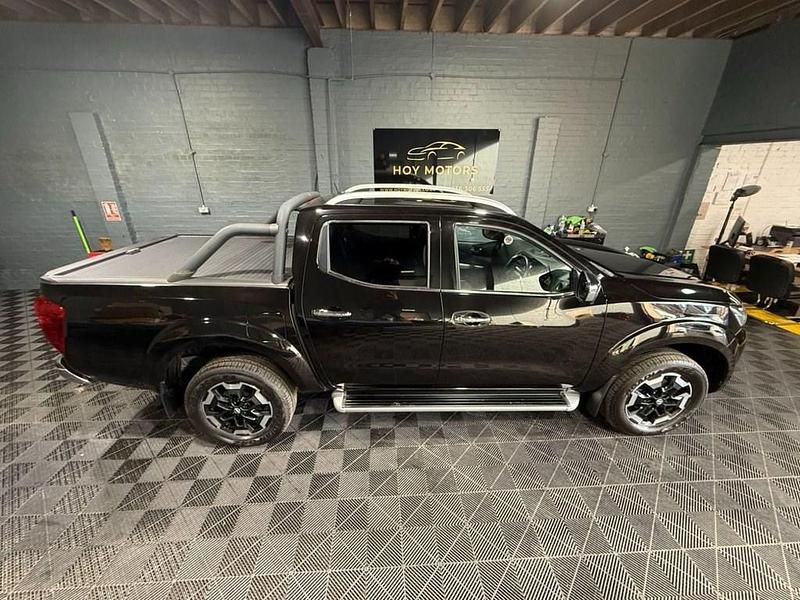Used Nissan Navara Tekna 190 HP (139 kW) 2019 Black Pickup