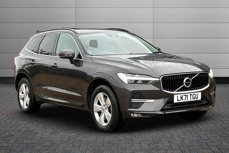 Onyx black Used 2021 Volvo XC60 Momentum SUV | £25,600 (Good price) - Image 1/3