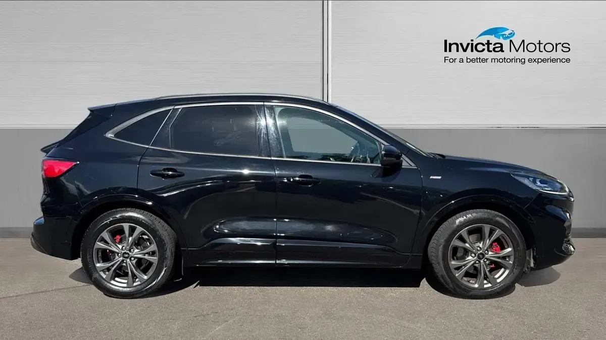 Used Ford Kuga ST-Line 150 HP (110 kW) 2022 Agate black metallic SUV