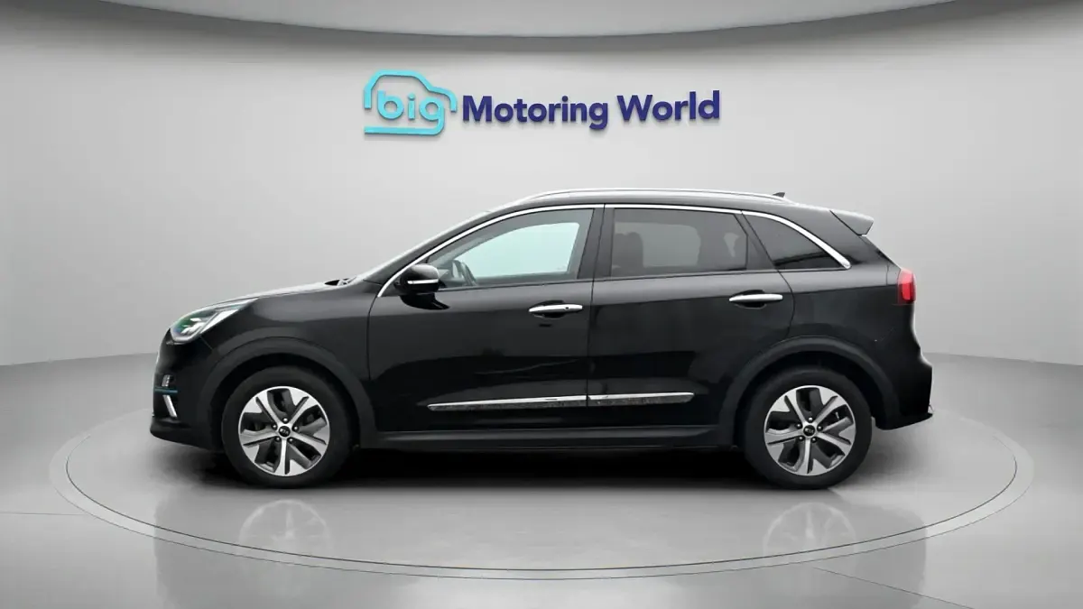Used Kia e-Niro Plus 147 kW (201 HP) 2022 Black SUV