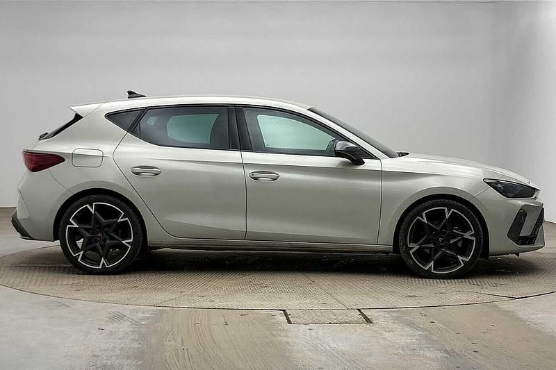 Used Cupra Leon 150 HP (110 kW) 2025 Taiga grey Hatchback