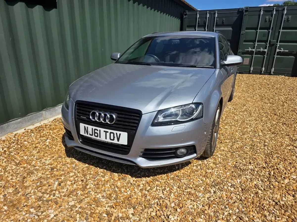 Used Audi A3 Black Edition 200 HP (147 kW) 2011 Silver Hatchback