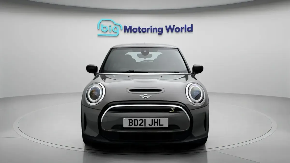 Used Mini Cooper SE Hatch 135 kW (184 HP) 2021 Hatchback