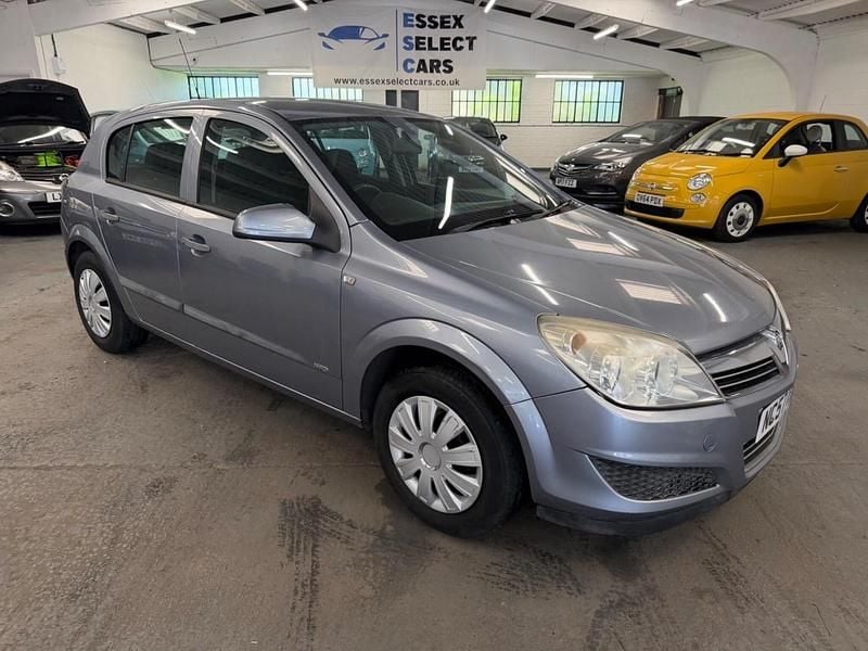 Used Vauxhall Astra 138 HP (101 kW) 2007 Silver Hatchback