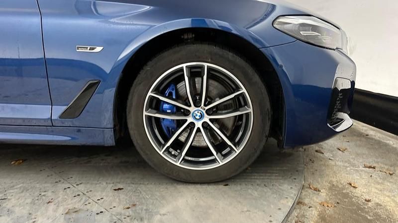 Used BMW 530e M Sport 288 HP (211 kW) 2023 Blue Estate