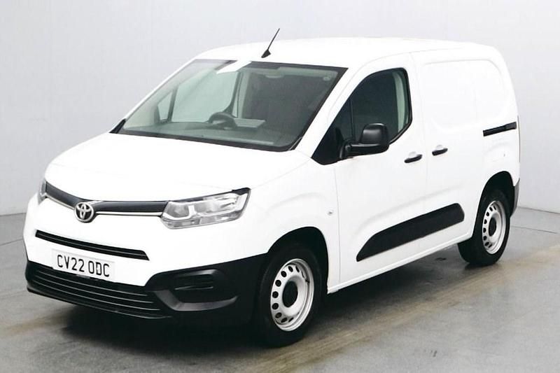 White Used 2022 Toyota Proace Active Van | £10,990 (Good price) - Image 1/4