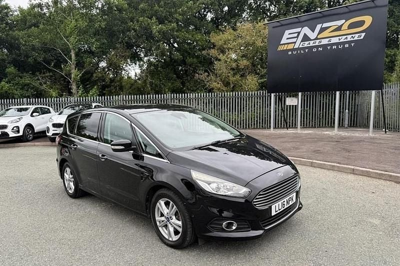 Used Ford S-MAX Titanium 150 HP (110 kW) 2016 Black MPV
