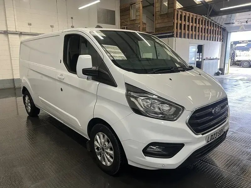 Used Ford Transit Custom Limited 130 HP (95 kW) 2023 White Van