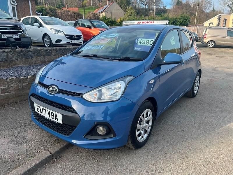 Used Hyundai i10 SE 87 HP (63 kW) 2017 Blue Hatchback