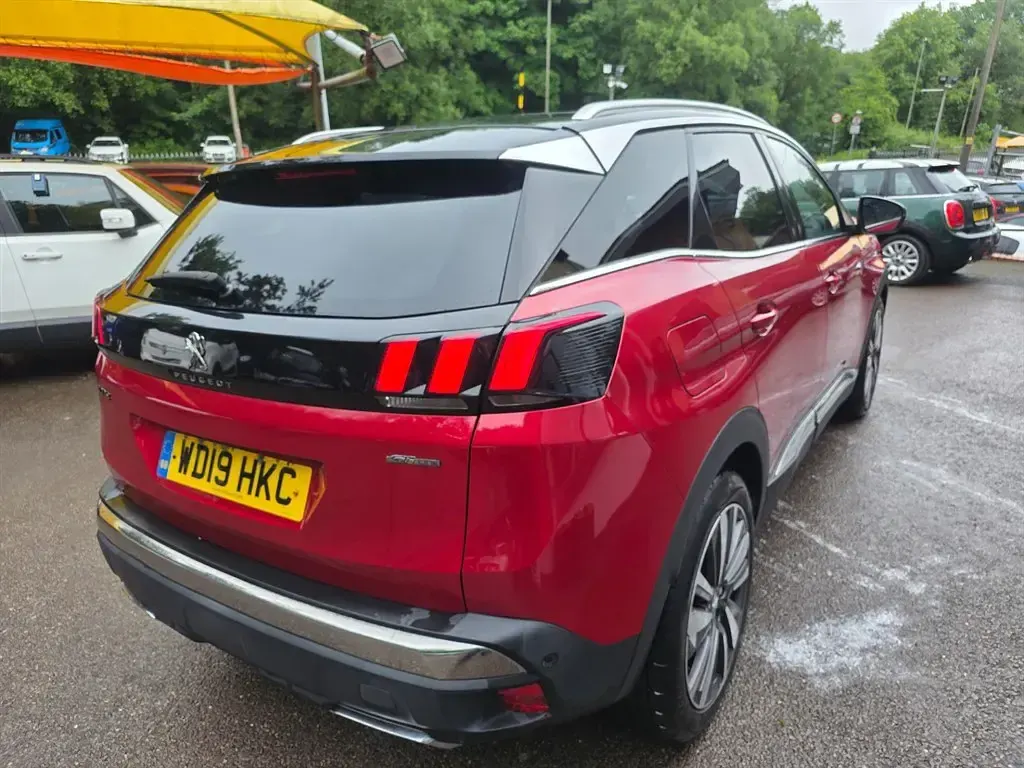 Used Peugeot 3008 GT-line 130 HP (95 kW) 2019 Red SUV