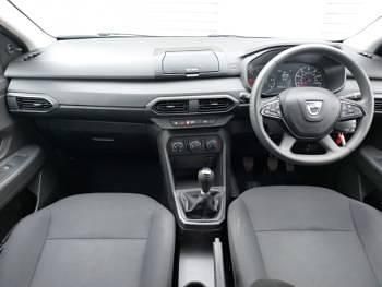 Used Dacia Sandero Essentiel 67 HP (49 kW) 2022 Black Hatchback