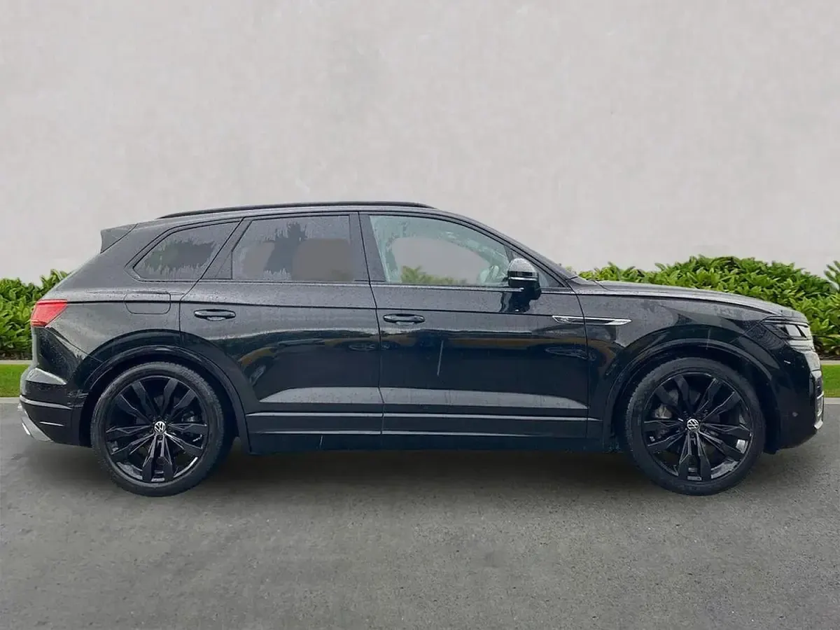 Used VW Touareg Black Edition 286 HP (210 kW) 2023 Black SUV