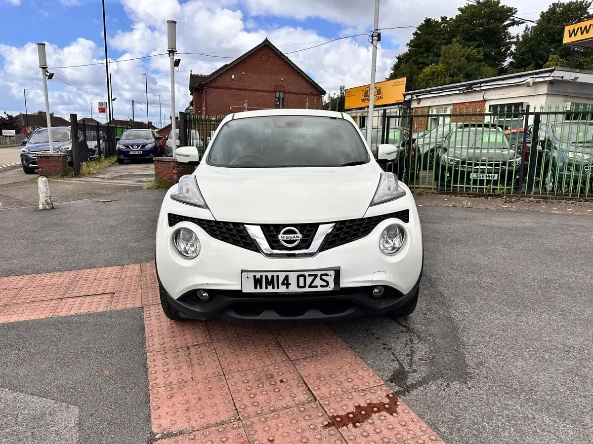 Used Nissan Juke Acenta Premium 115 HP (84 kW) 2014 White SUV