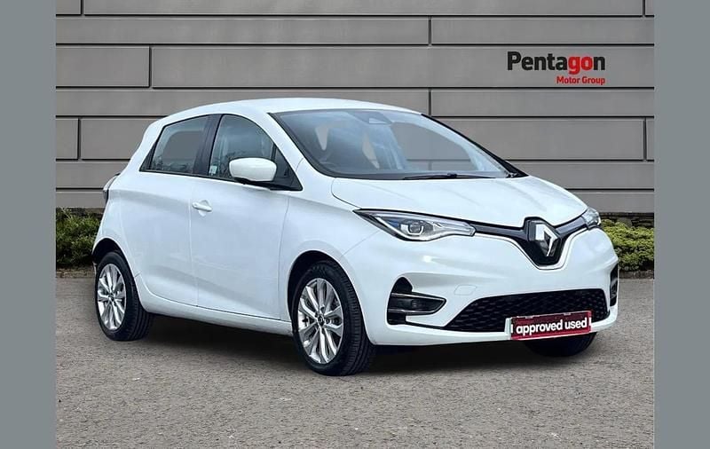 Used Renault Zoe SE 80 kW (109 HP) 2022 White Hatchback