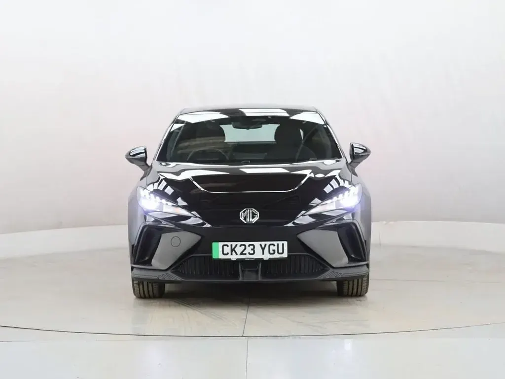 Used MG MG4 EV SE 149 kW (203 HP) 2023 Black Hatchback