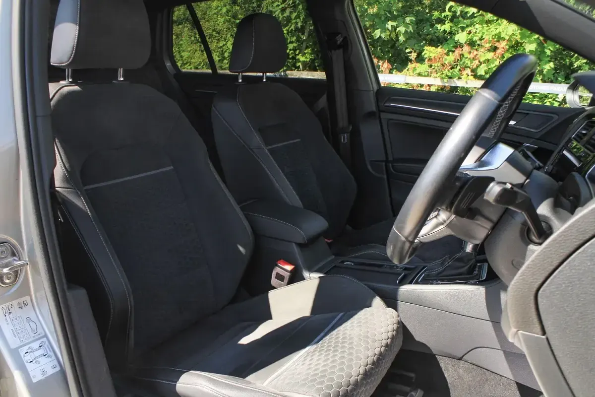 Used VW Golf VII GTD 184 HP (135 kW) 2019 Silver Hatchback