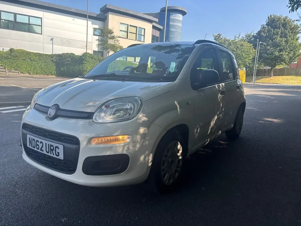 Used Fiat Panda Easy 85 HP (62 kW) 2012 White Hatchback