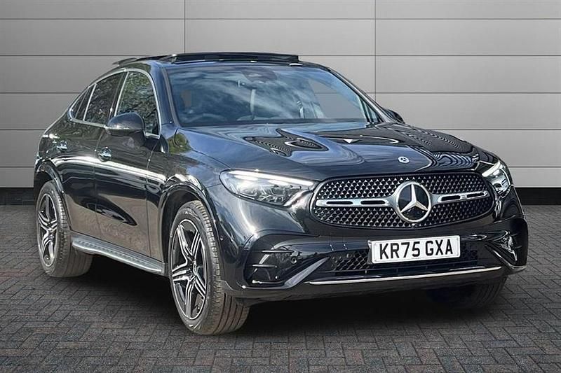 Used Mercedes GLC300 AMG Line Premium 269 HP (197 kW) 2025 Black Coupe
