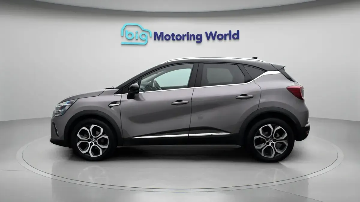 Used Renault Captur Techno 141 HP (103 kW) 2023 Grey/black SUV