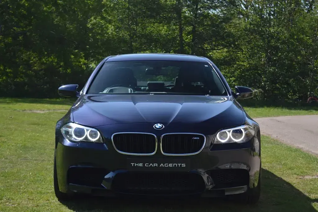 Used BMW M5 Impressive 2013 Blue Sedan