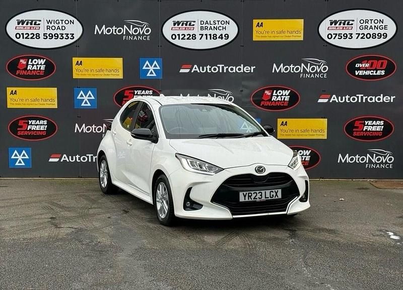 Used Mazda 2 116 HP (85 kW) 2023 White Hatchback