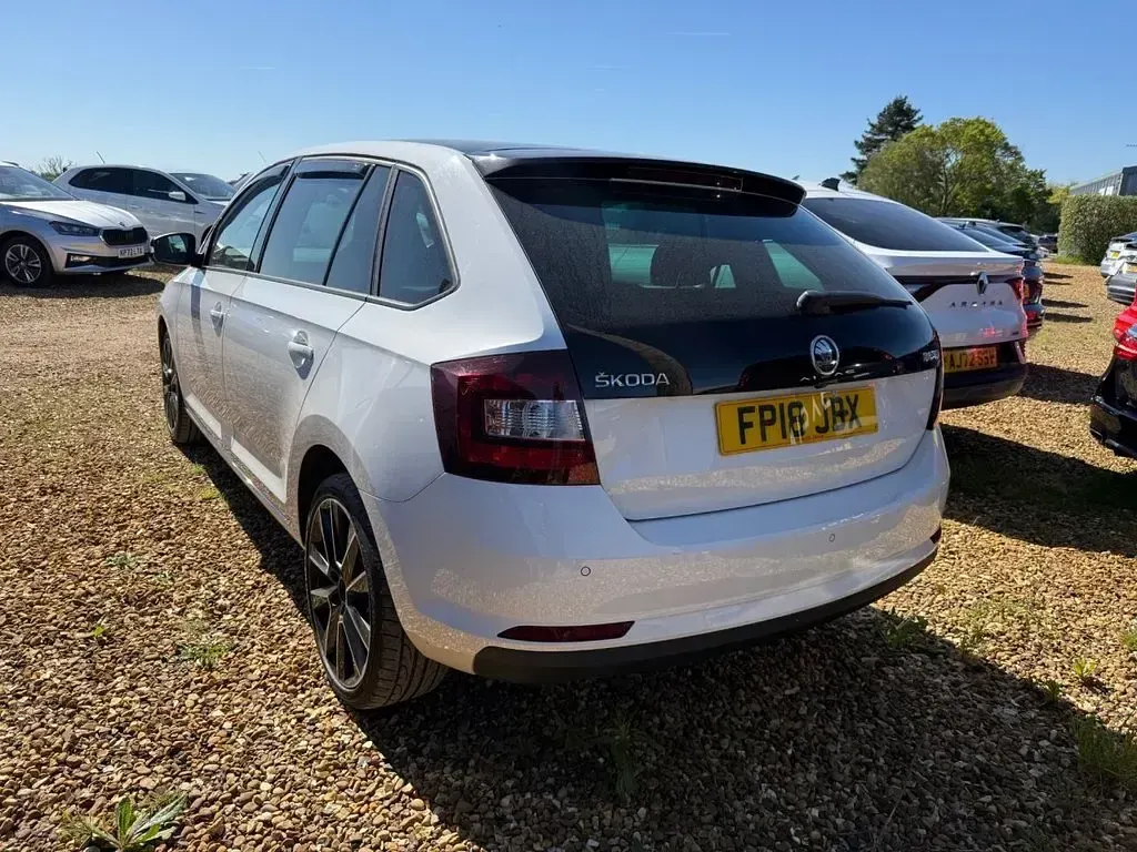 Used Skoda Rapid Sport 110 HP (80 kW) 2018 White Hatchback