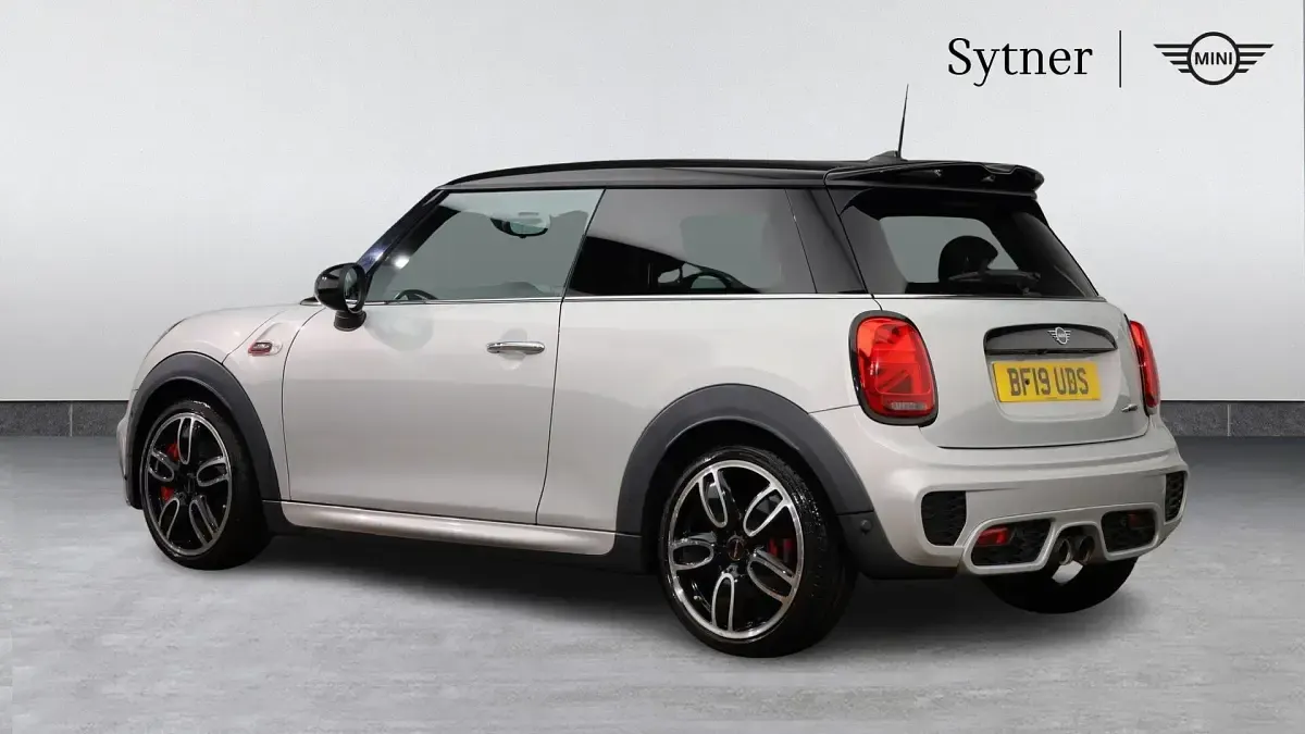 Used Mini John Cooper Works Hatch 228 HP (167 kW) 2019 Silver Hatchback
