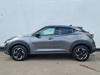 Usado Nissan Juke N-Connecta 143 CV (105 kW) 2023 Gris SUV