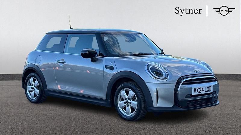 Silver Used 2024 Mini Cooper Classic Hatchback | £20,500 (Fair price) - Image 1/4