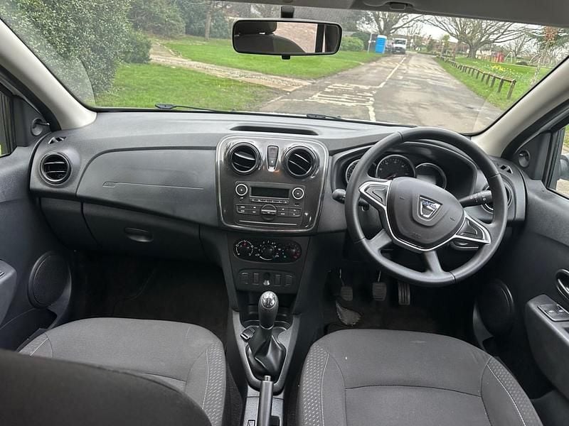 Used Dacia Sandero Essentiel 2018 White Hatchback