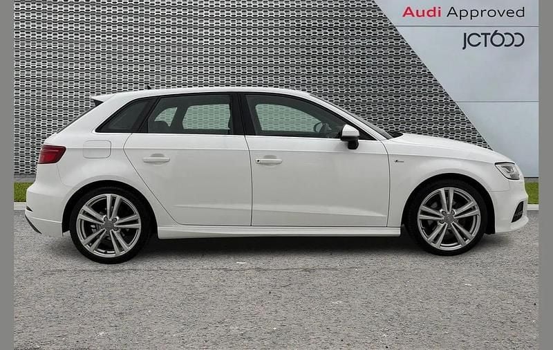 Used Audi A3 S-Line 150 HP (110 kW) 2019 White Sedan