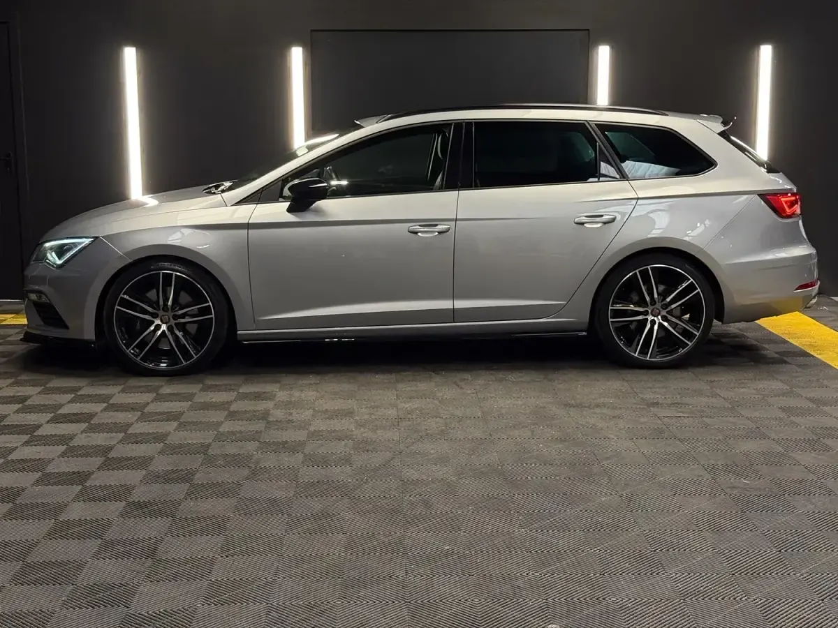 Used Seat Leon 4Drive 2020 Silver Estate