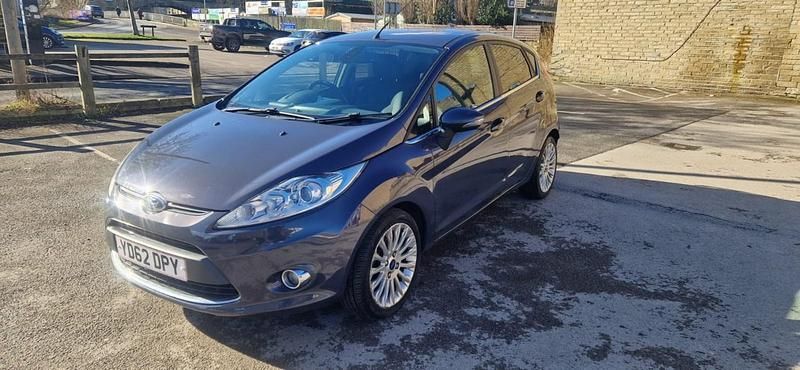 Used Ford Fiesta Titanium 2012 Grey Hatchback