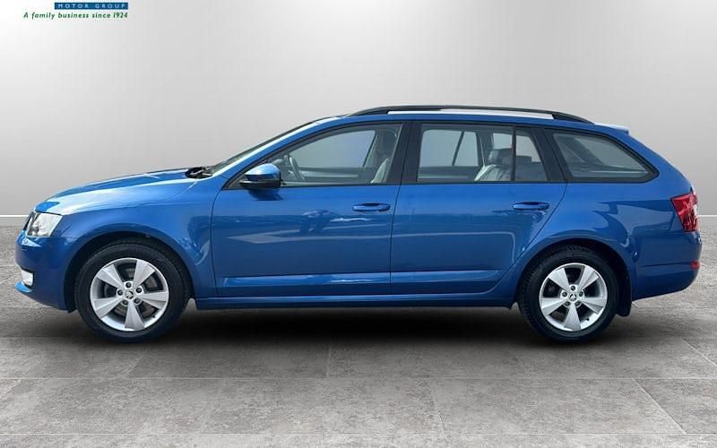 Used Skoda Octavia SE L 150 HP (110 kW) 2016 Blue Hatchback