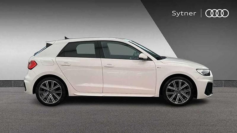 Used Audi A1 S-Line 113 HP (83 kW) 2024 White SUV