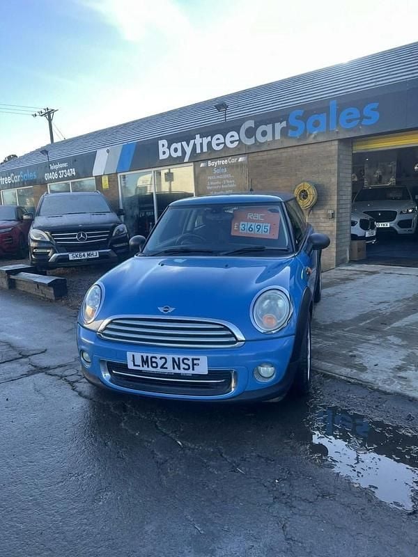 Blue Used 2012 Mini ONE Hatch Hatchback | £3,695 (Fair price) - Image 1/4