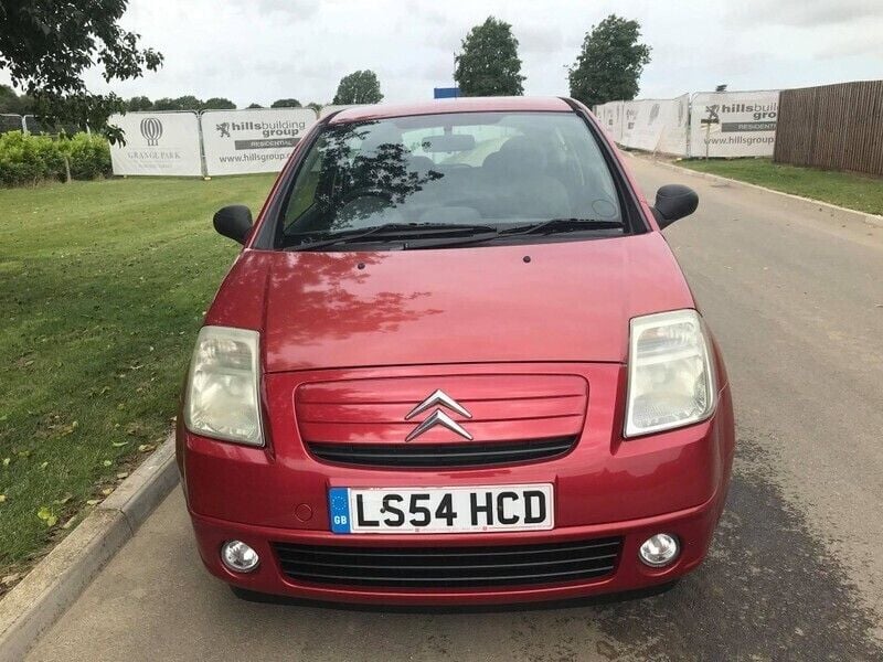 Used Citroën C2 70 HP (51 kW) 2004 Red Hatchback