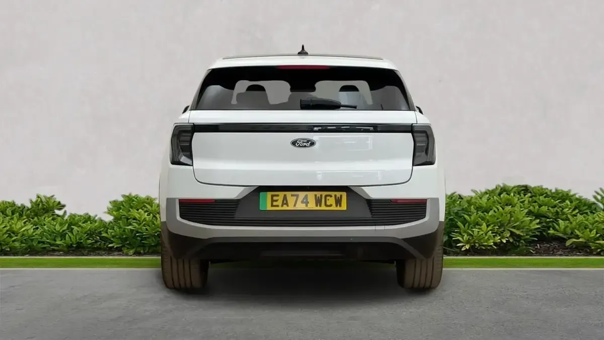 Second-hand Ford Explorer Premium 210 kW (286 CP) 2024 Alb SUV