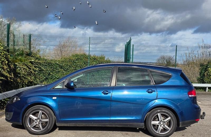 Used Seat Altea XL I-Tech 2014 Blue MPV